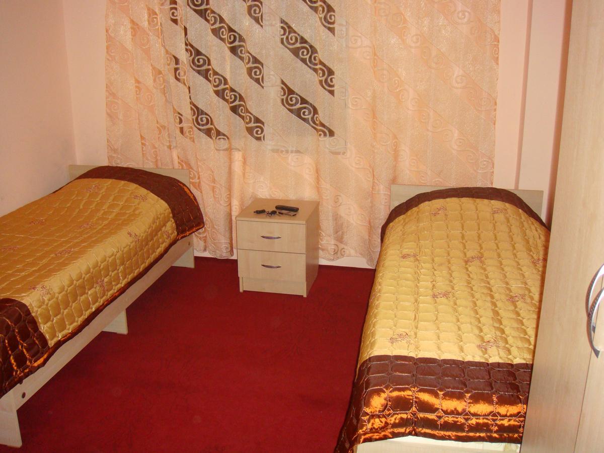 Mini-Pansionat Maksat Cholpon-Ata Extérieur photo